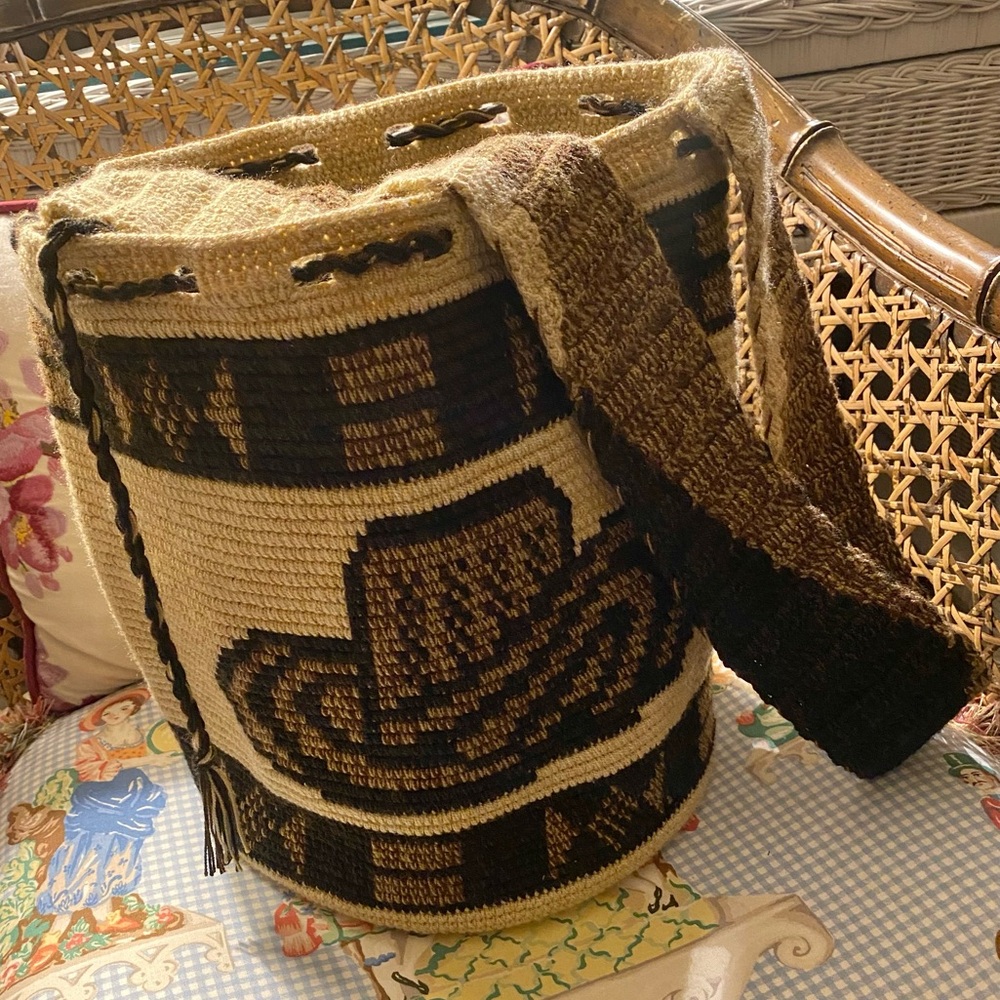 Large woven cowboy hat bag